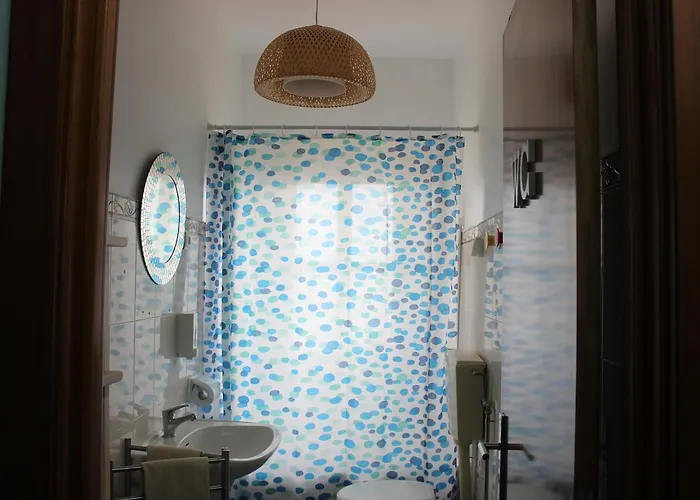 里斯本哈普旅舍 *